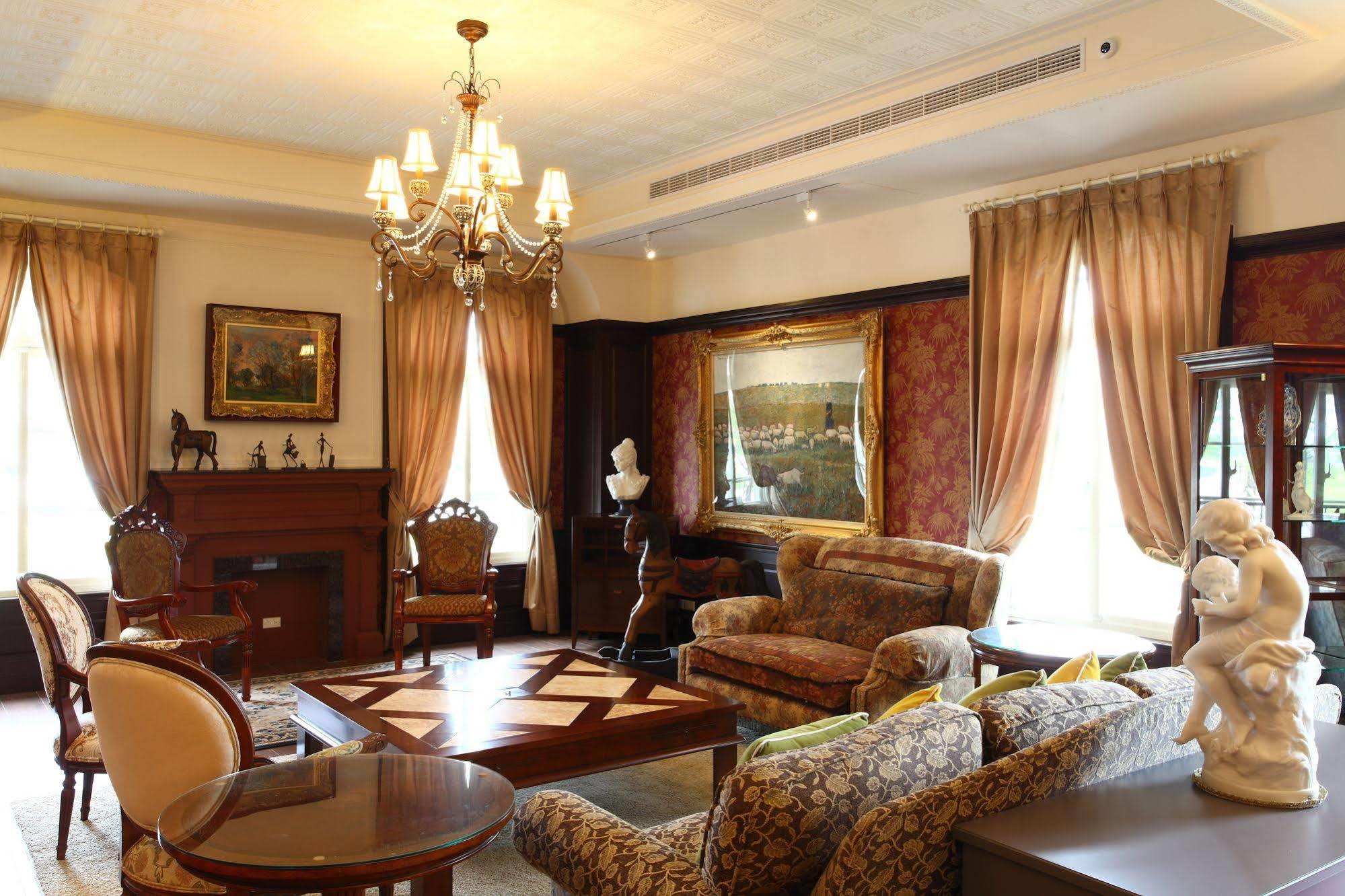Haut Rhin Villa Yilan Exteriör bild